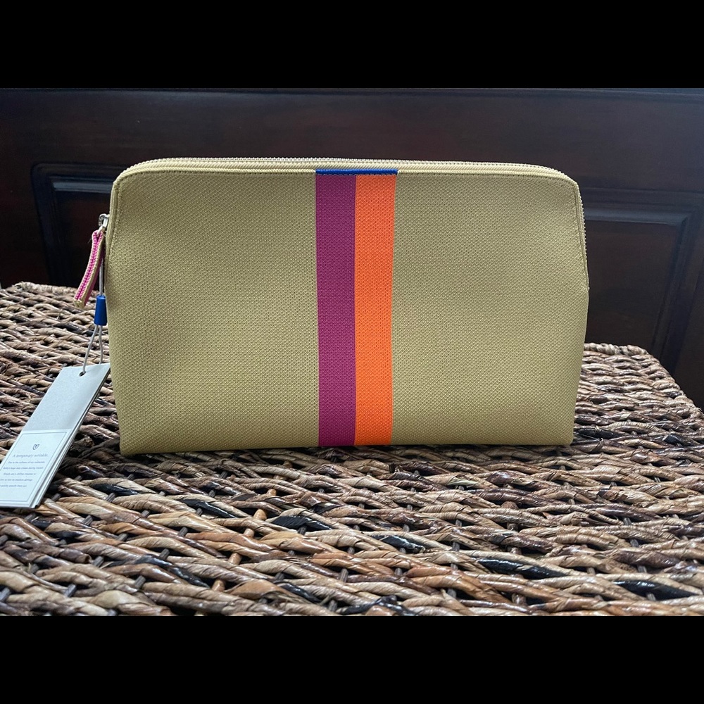 Rothy’s Spiced Chai vanity pouch new